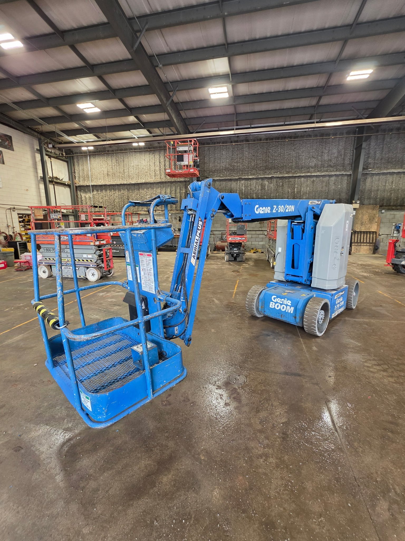 Genie Z-30/20N Electric-Powered Articulating Boom Lift