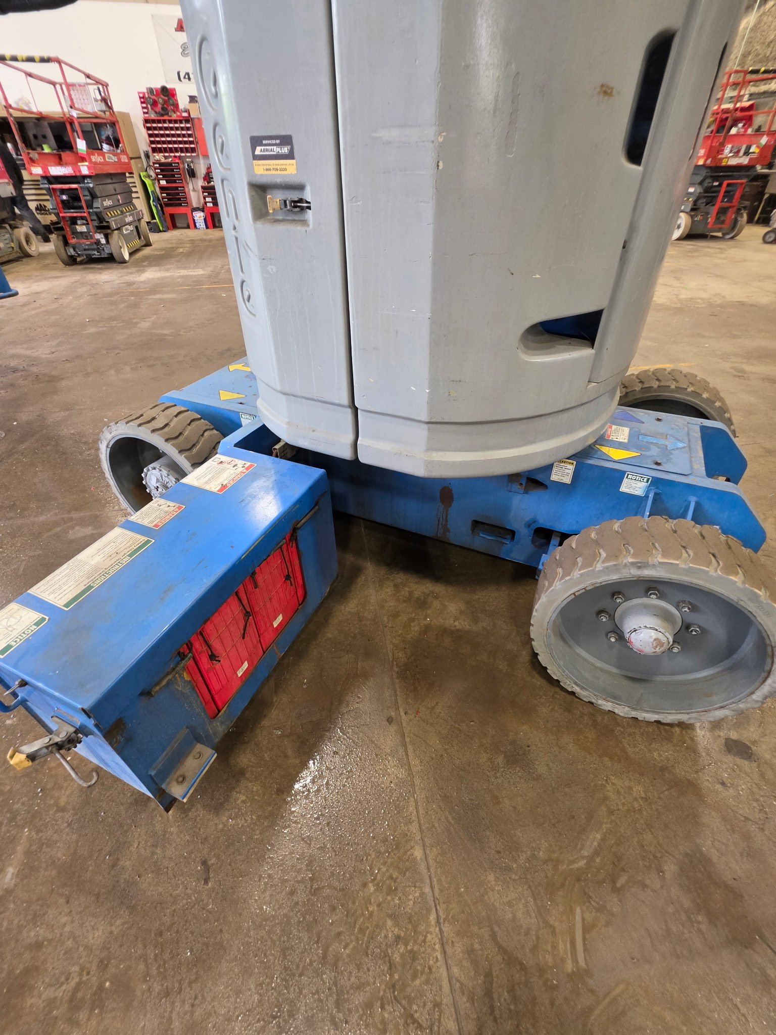 Genie Z-30/20N Electric-Powered Articulating Boom Lift-07